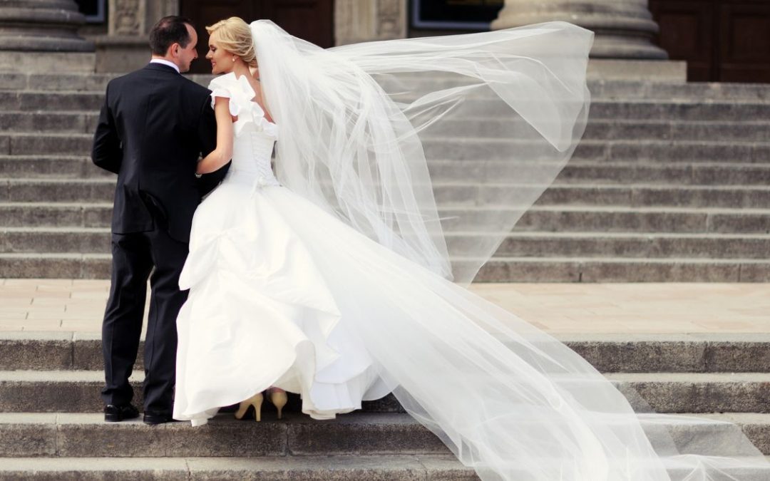 The Ultimate Checklist for Your Wedding Photo Shoot: What to bring, what not to forget!